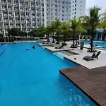 Homey 2Br Apartment 2.0 In Makati