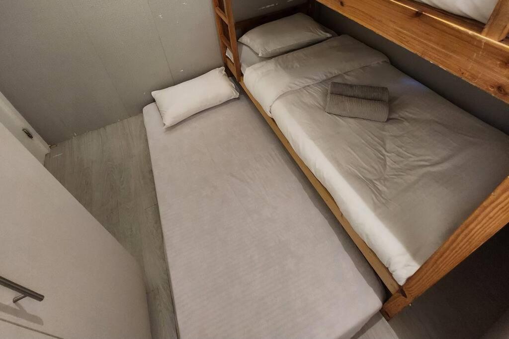 Homey 2br 2.0 In Makati Apartment